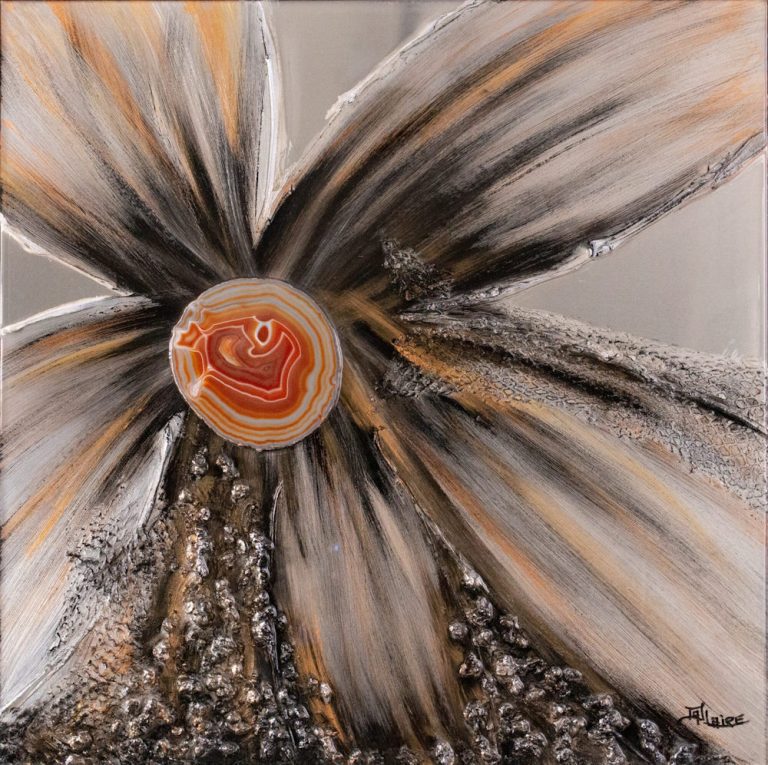 OVALAIRE Mixed media on metal